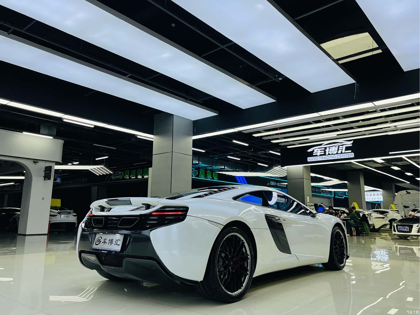 McLaren 12C, 2016 7