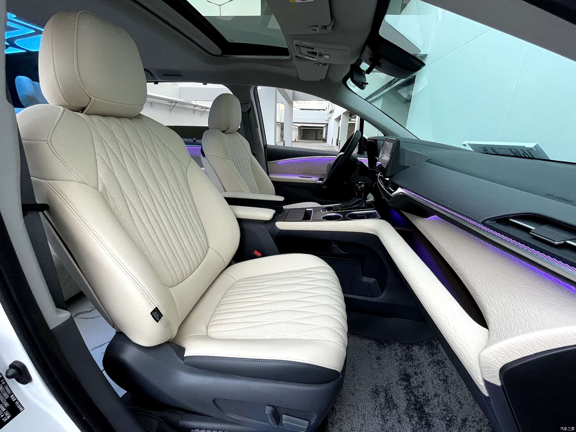 Toyota Sienna, 2025 10