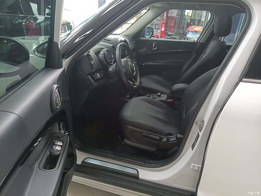 Mini Countryman, 2019 11
