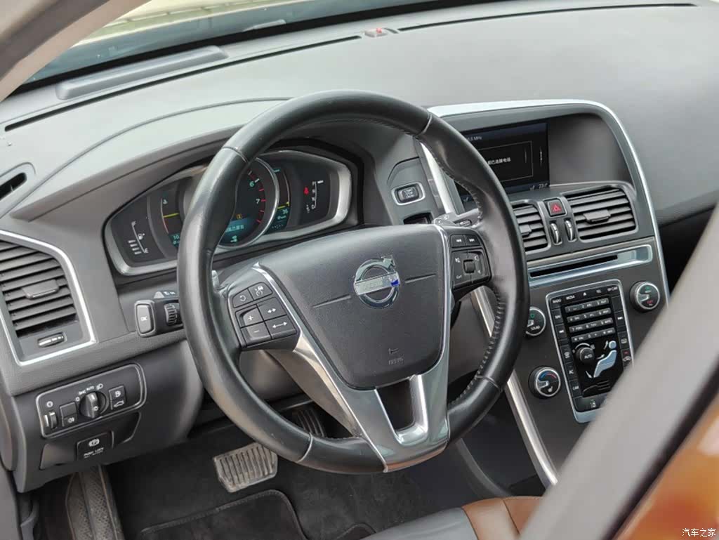 Volvo XC60, 2014 все фото