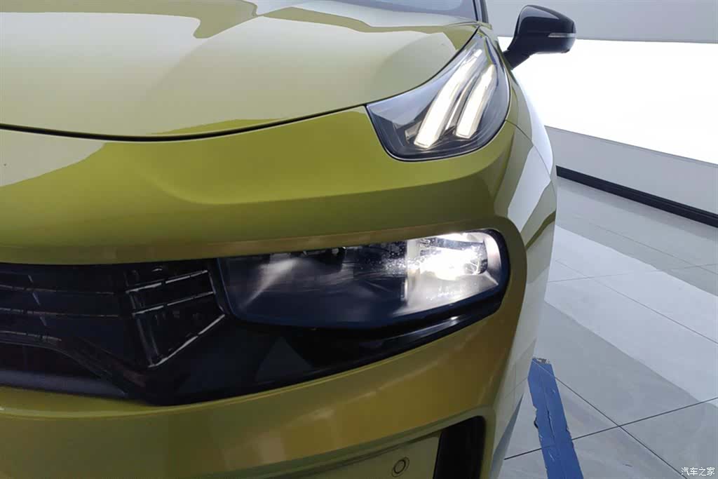 Lynk & Co 02, 2022 все фото