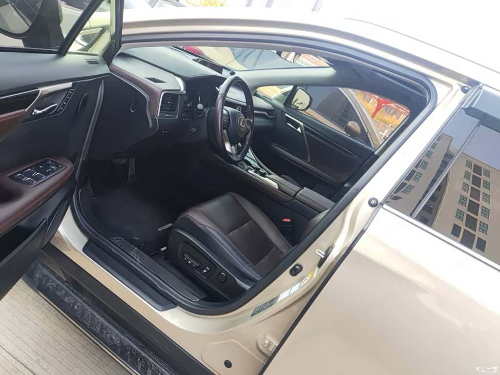Lexus RX, 2018 4