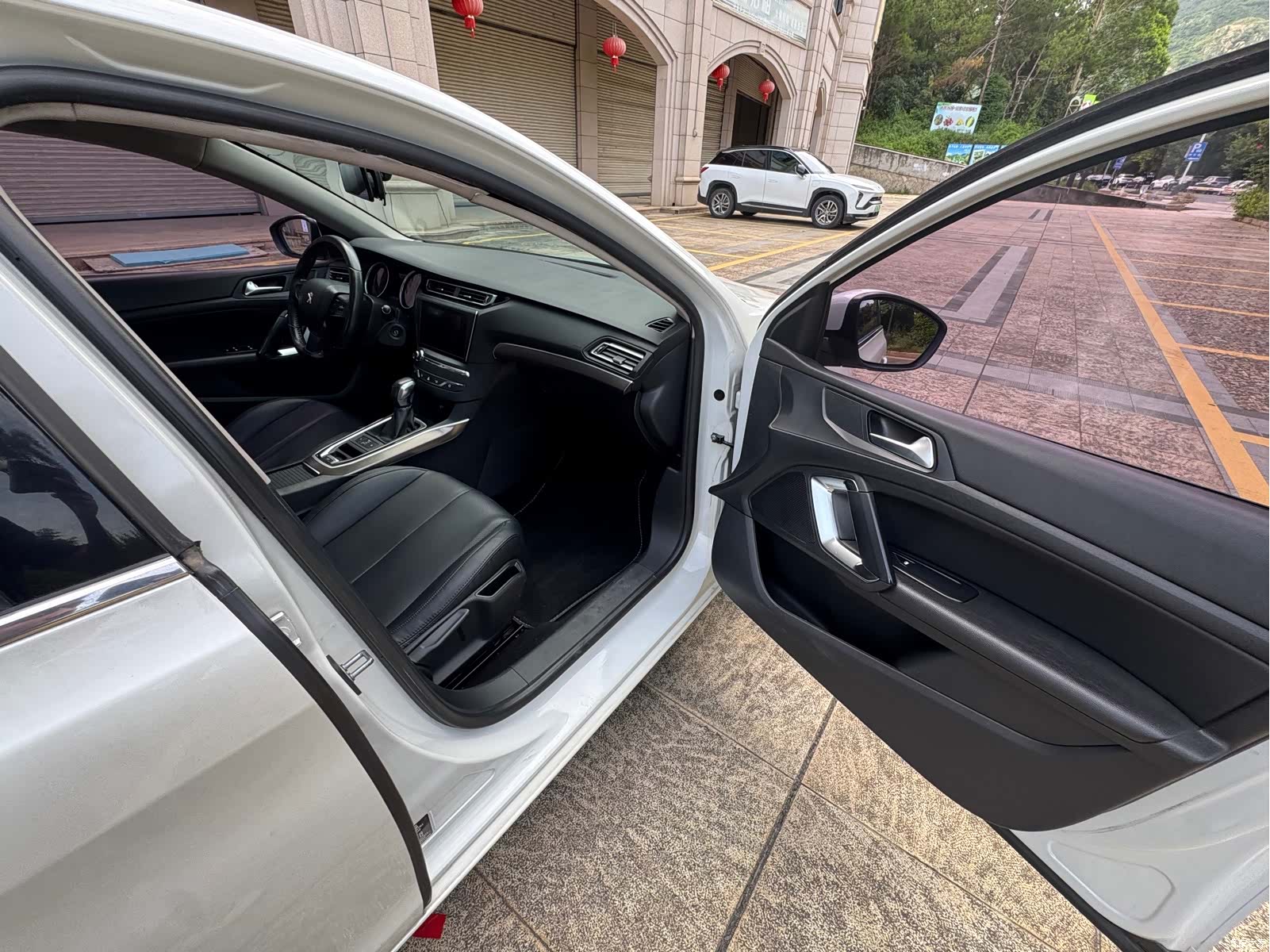 Peugeot 408, 2016 13