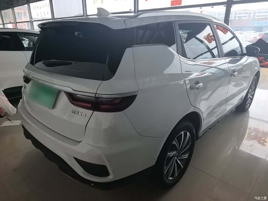 Geely X6, 2020 7