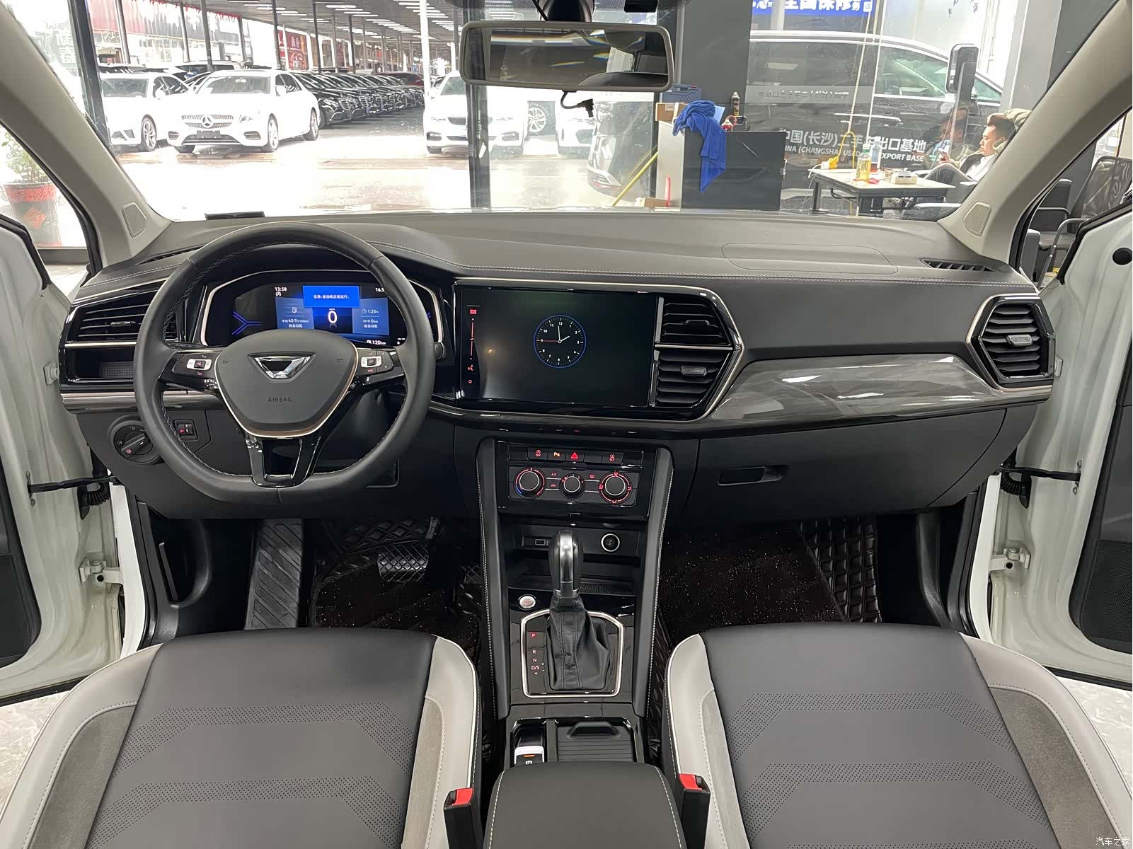 Volkswagen VS7, 2022 8