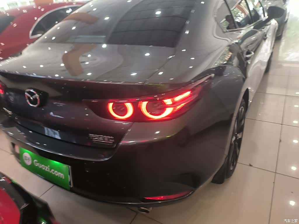 Mazda Mazda3, 2023 8
