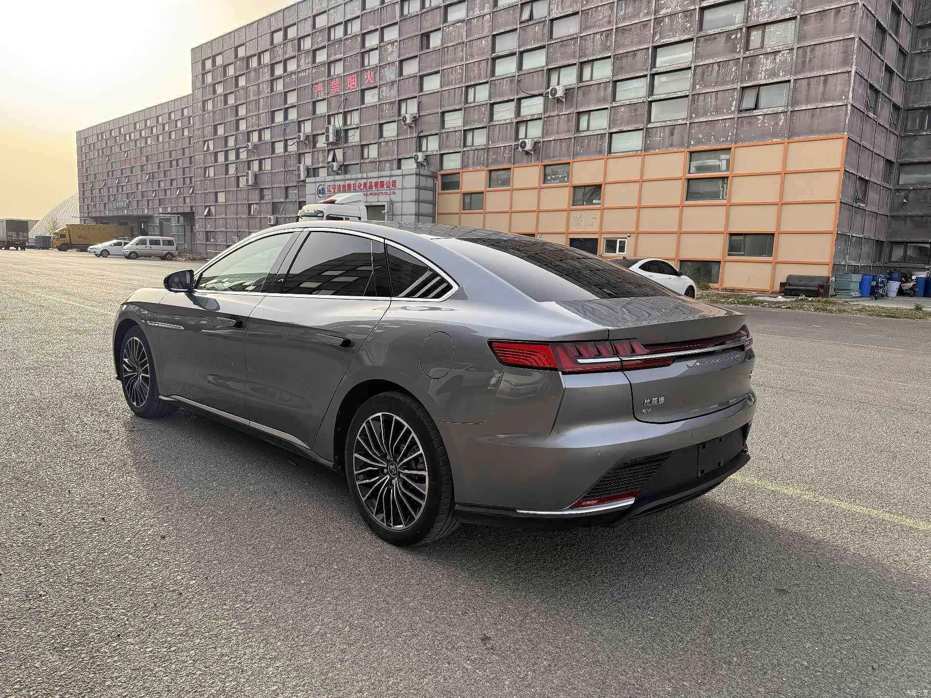 BYD Han, 2022 все фото