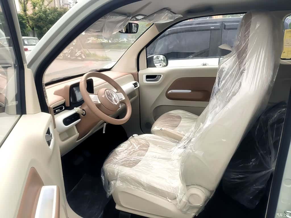 Wuling MINIEV, 2026 15