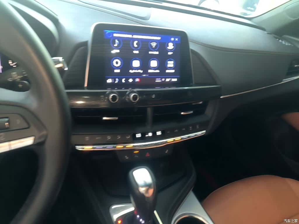 Cadillac CT4, 2022 13