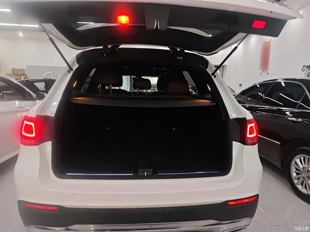 Mercedes-Benz GLC, 2020 19