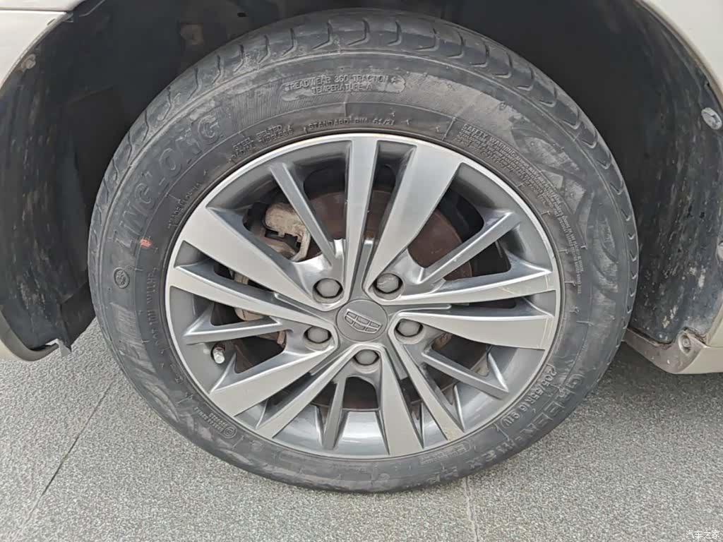 Geely Emgrand, 2018 23