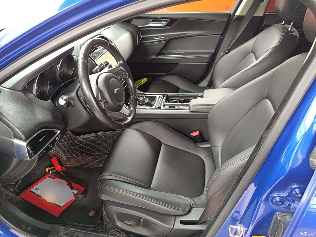 Land Rover XEL, 2019 8