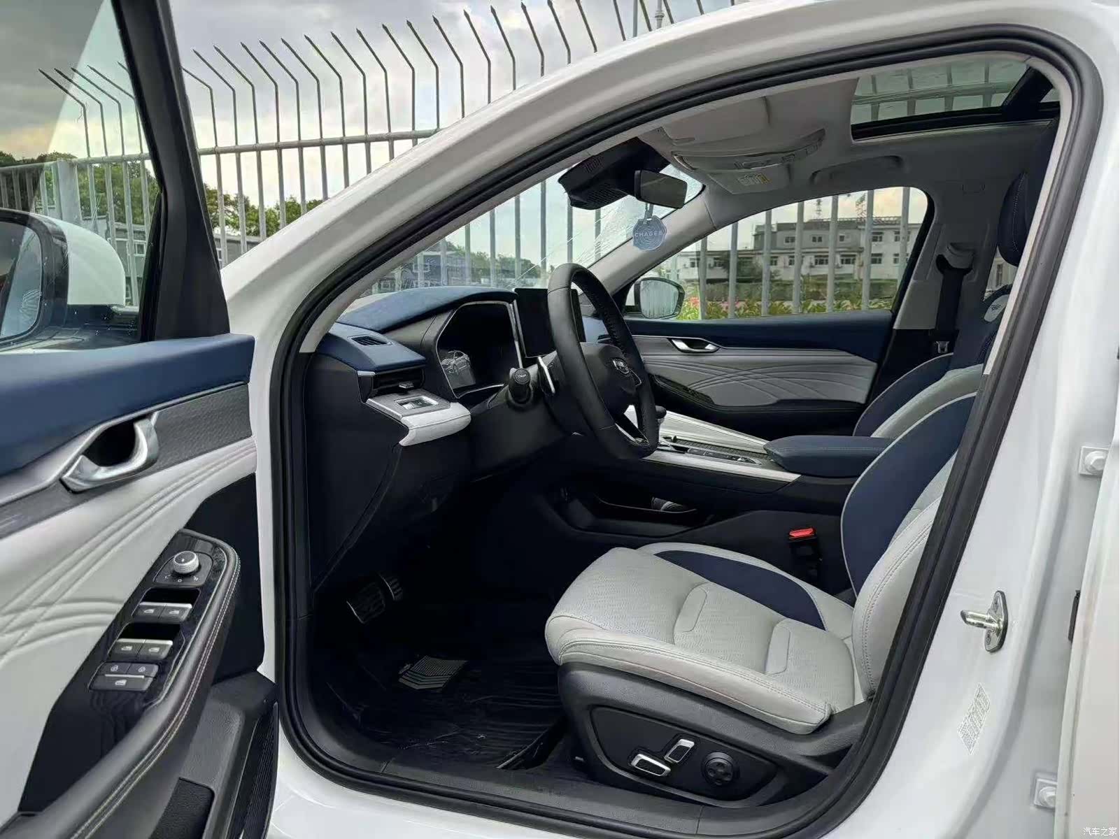 Geely Preface, 2022 4