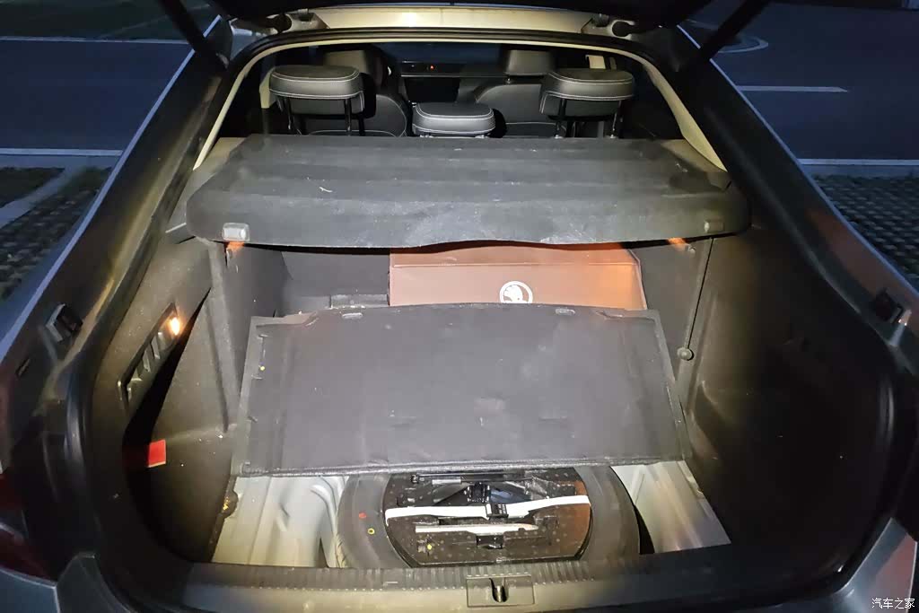 Skoda Superb, 2017 4