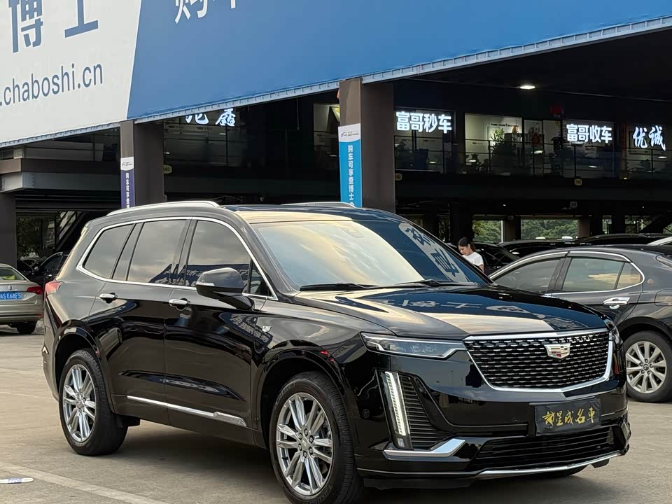 Cadillac XT6