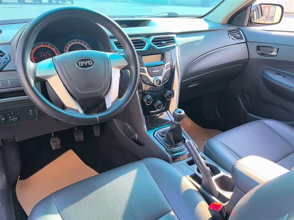 BYD F3