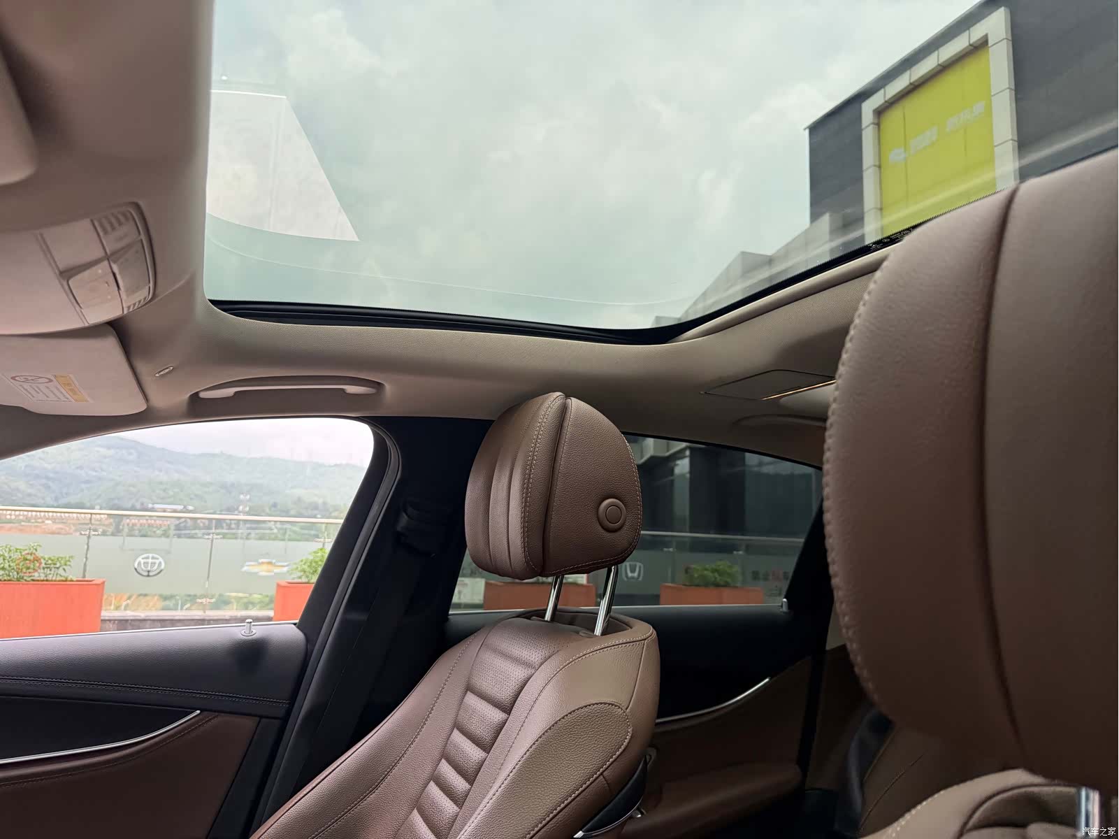 Mercedes-Benz E-Class, 2018 30