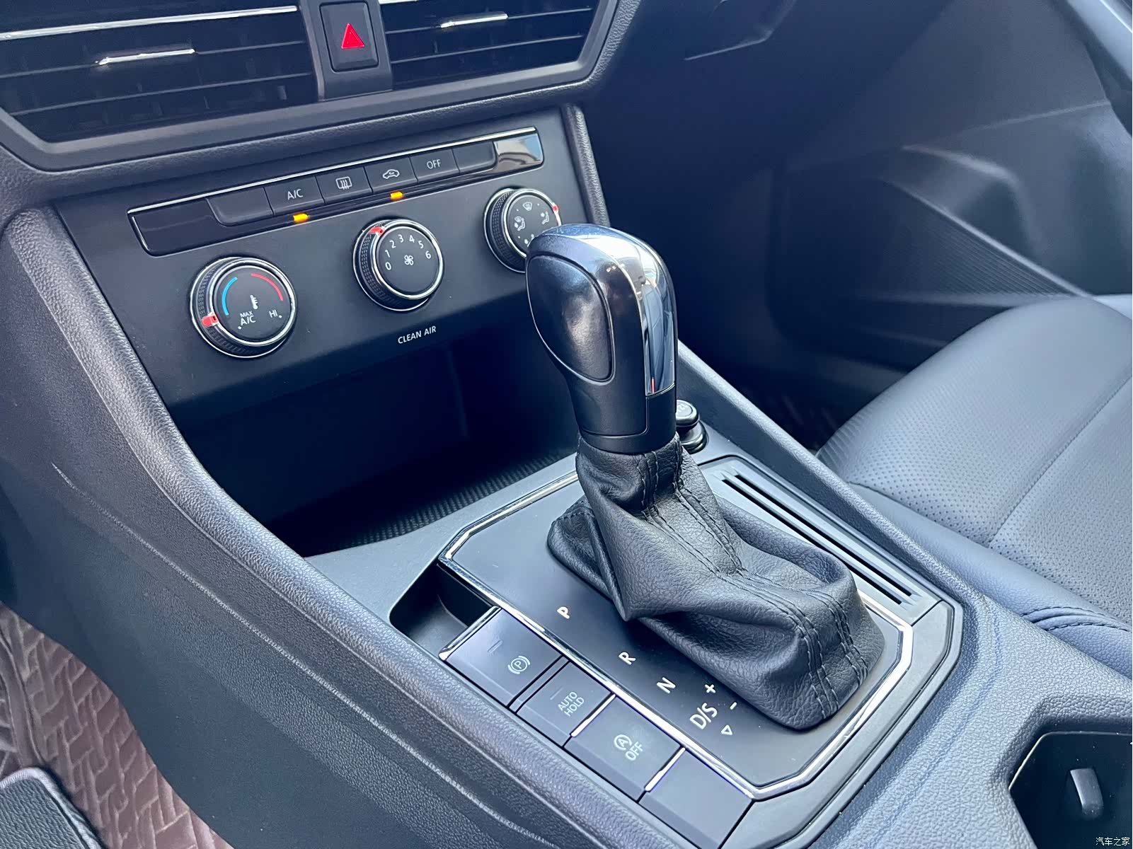 Volkswagen Lavida, 2020 11