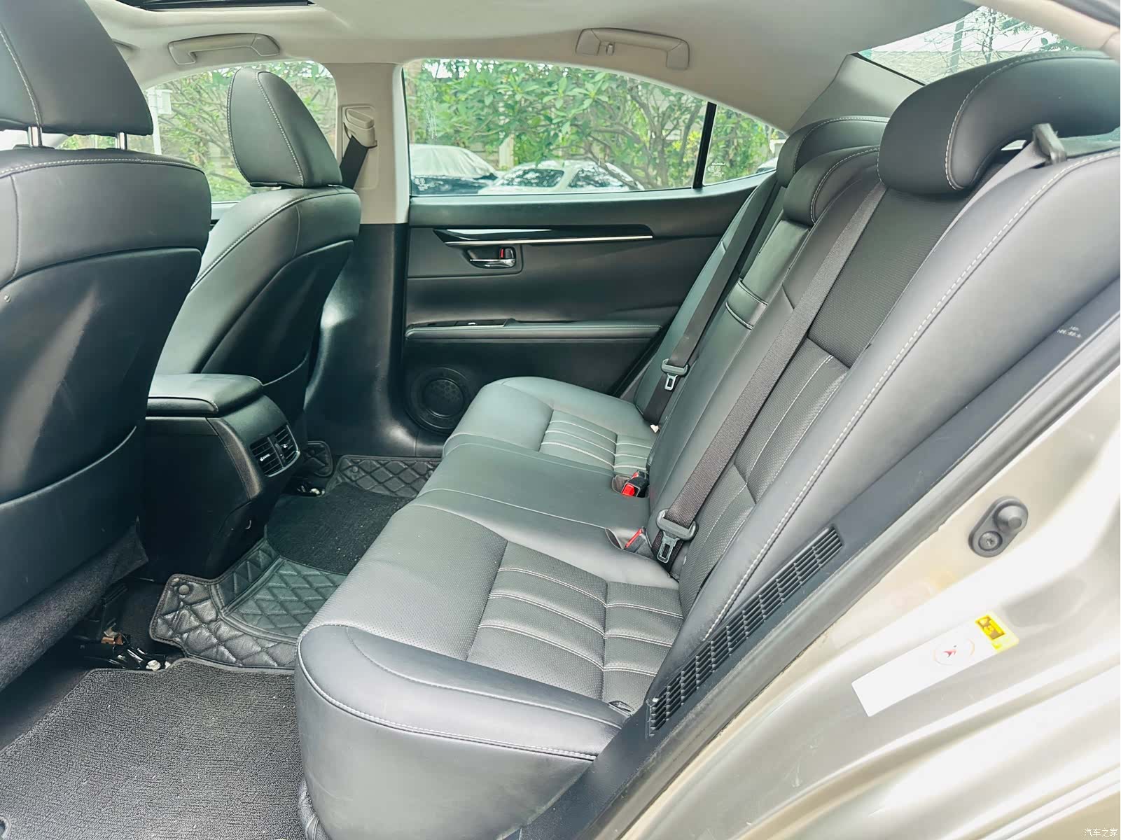 Lexus ES, 2018 19