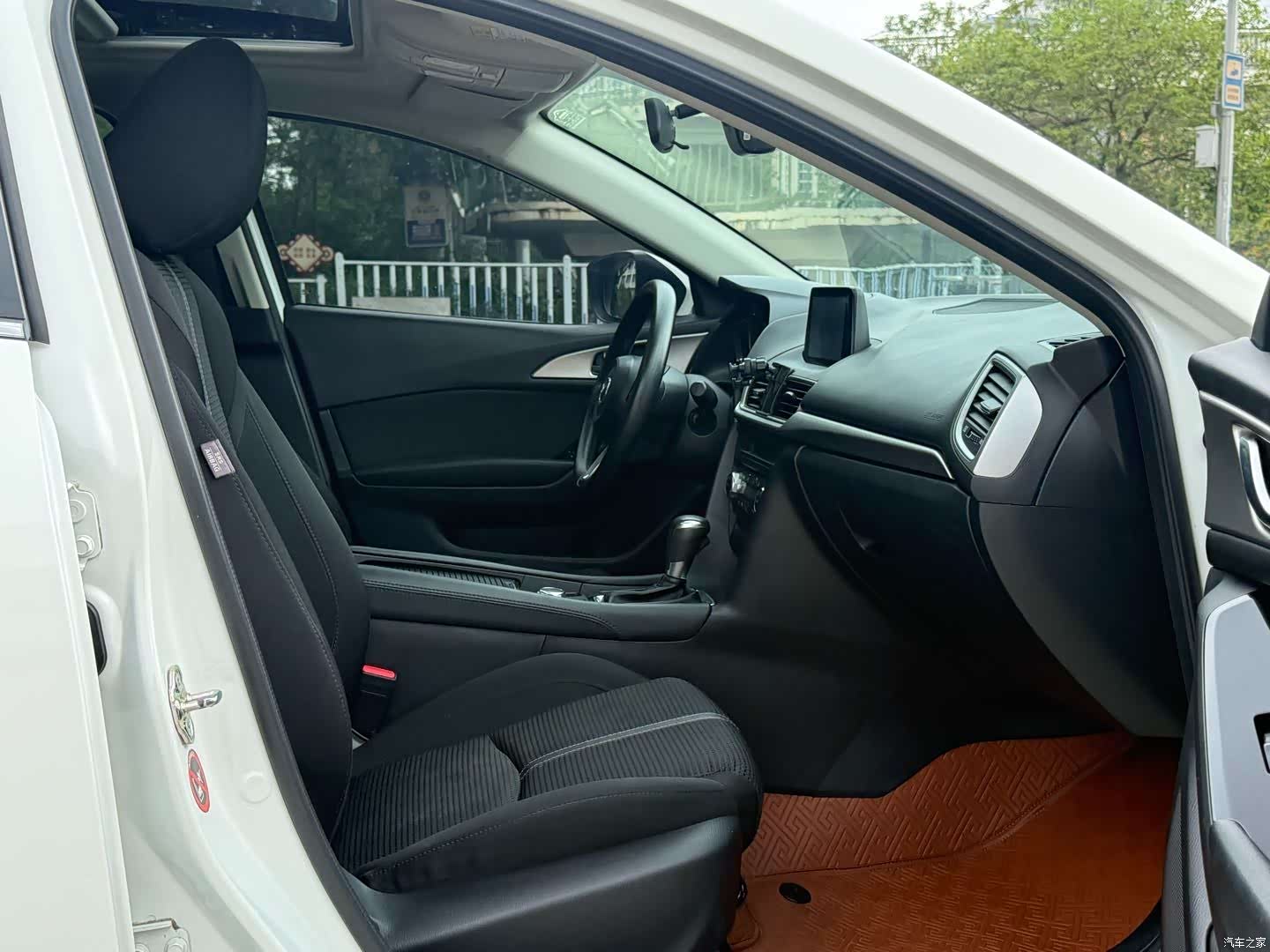 Mazda Mazda3, 2019 20