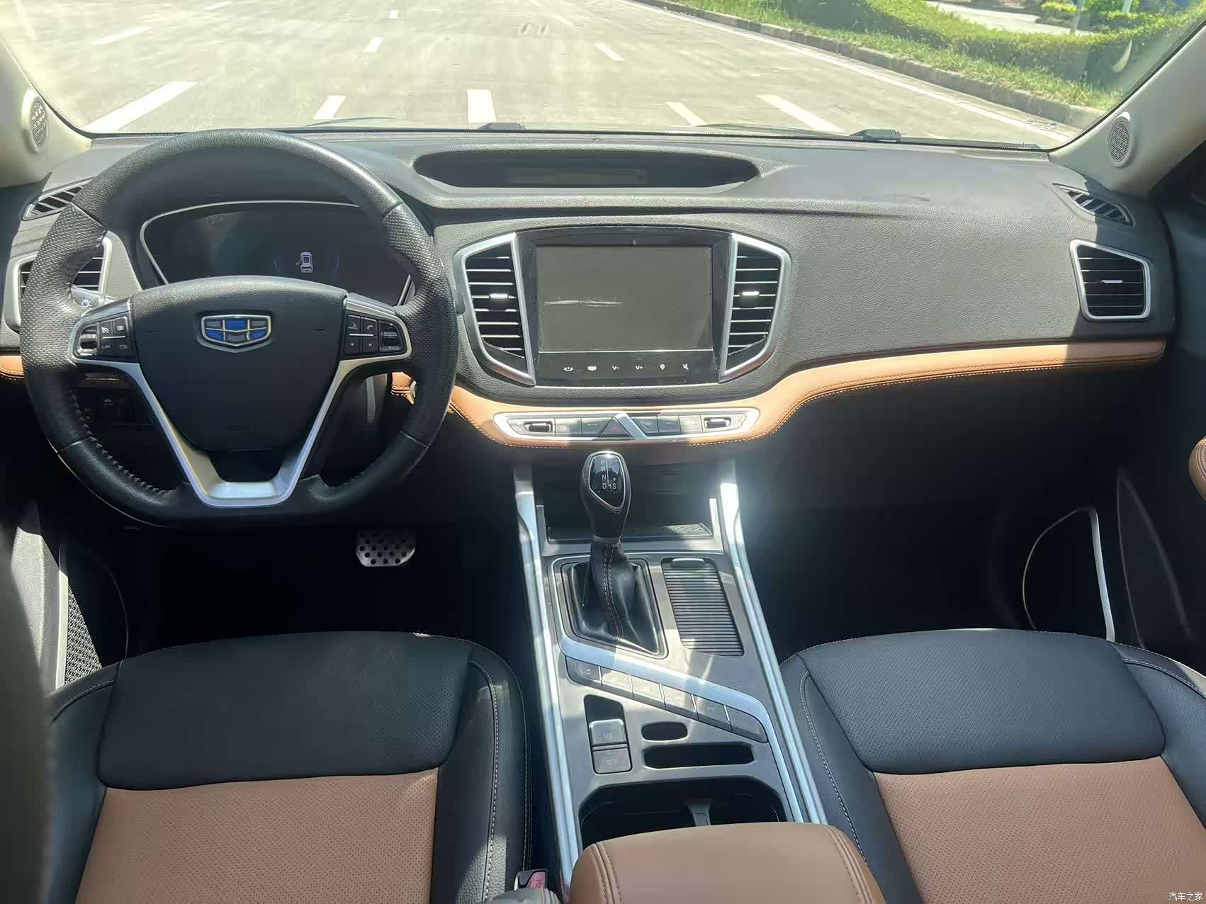 Geely X6, 2019 11