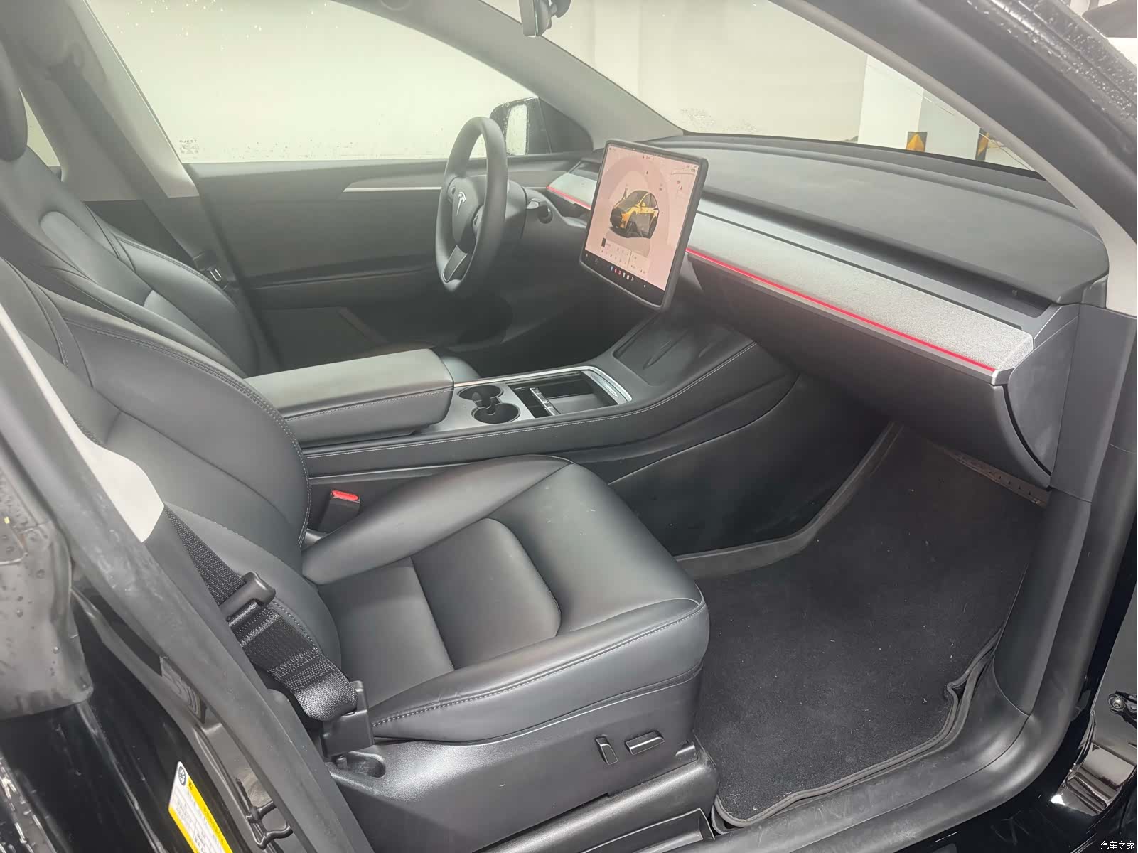 Tesla Model Y, 2023 6