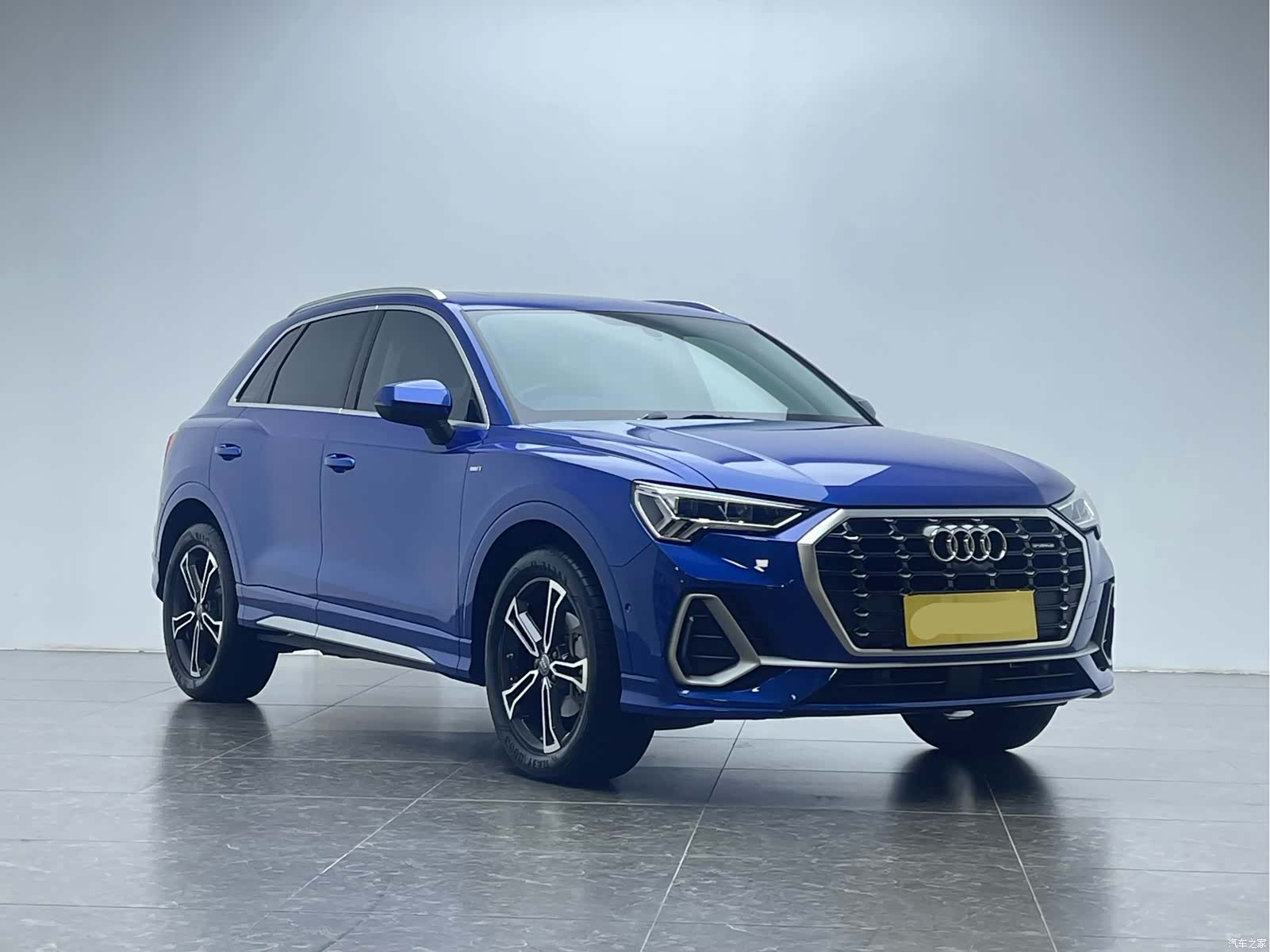 Audi Q3, 2021 3