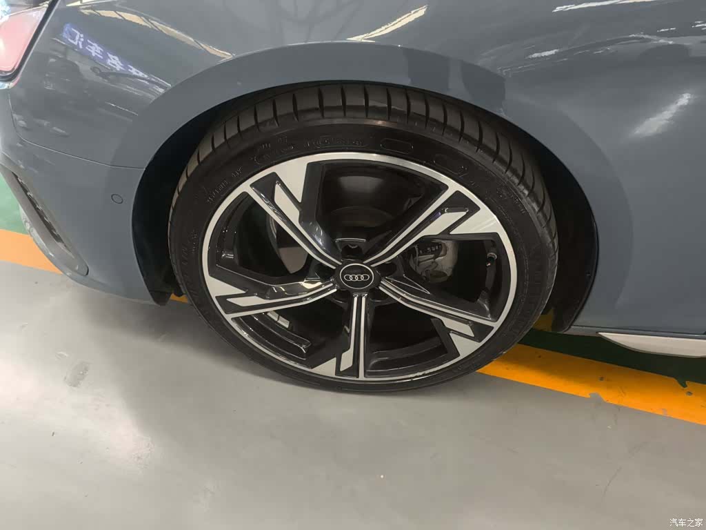 Audi A4L, 2022 25