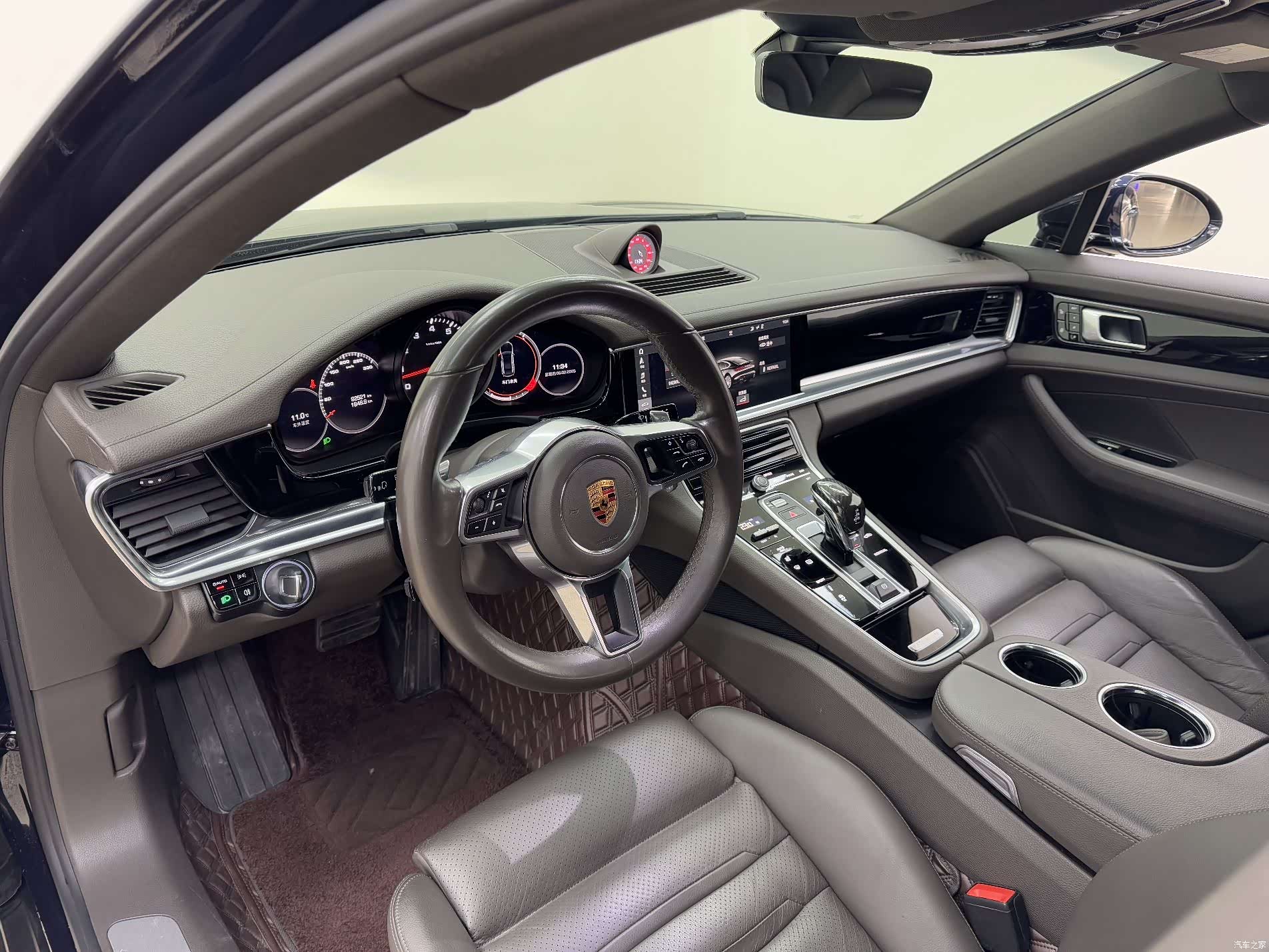 Porsche Panamera, 2018 12
