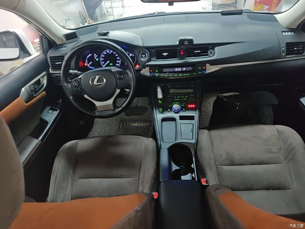Lexus CT, 2019 10