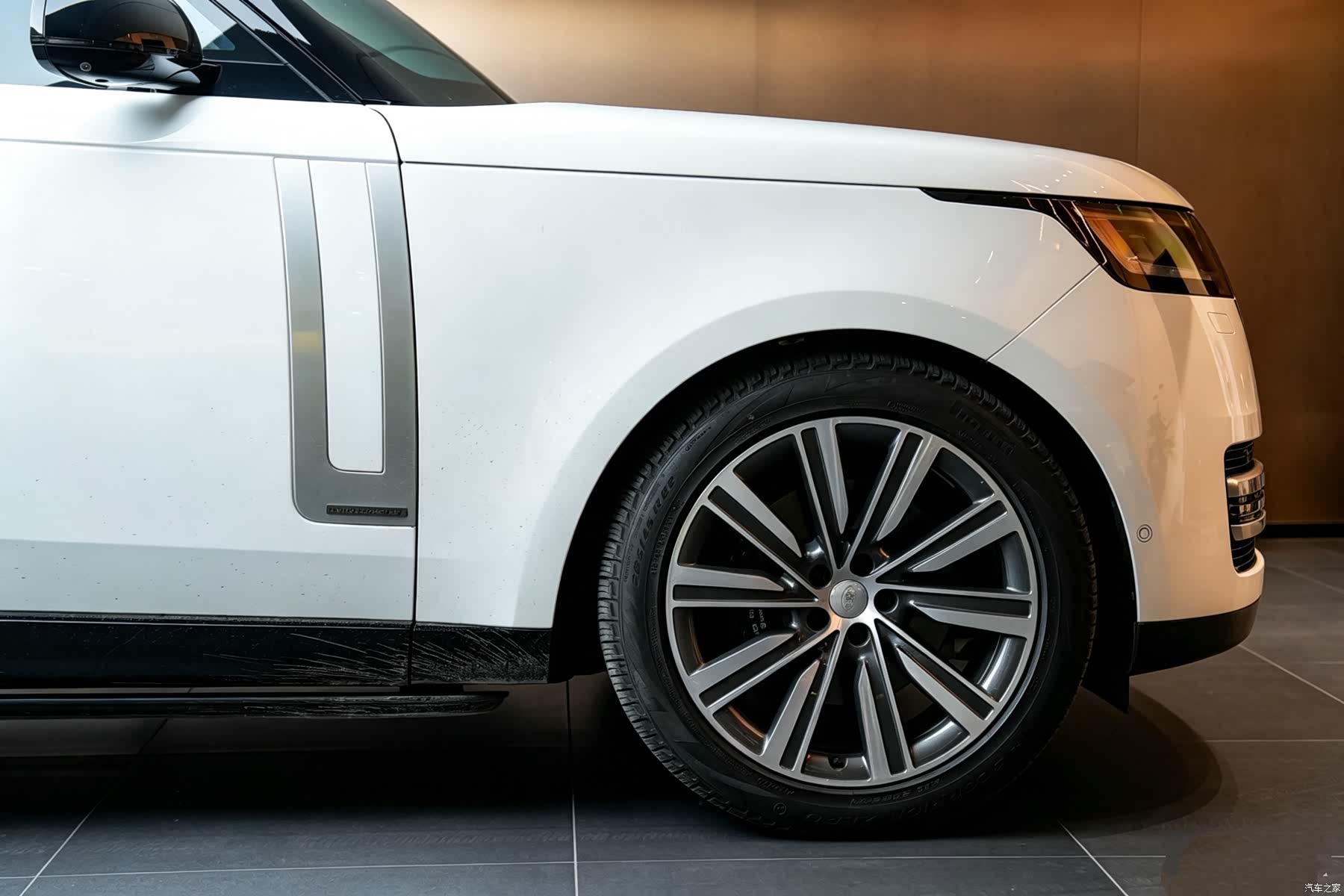 Land Rover Range Rover, 2024 3