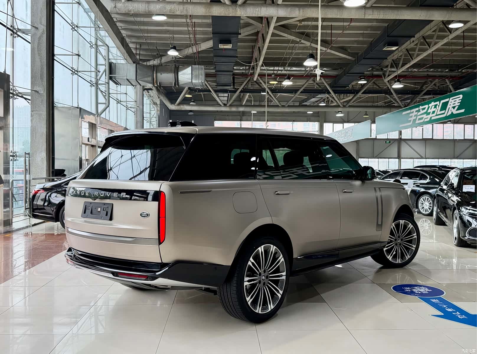 Land Rover Range Rover, 2026 31