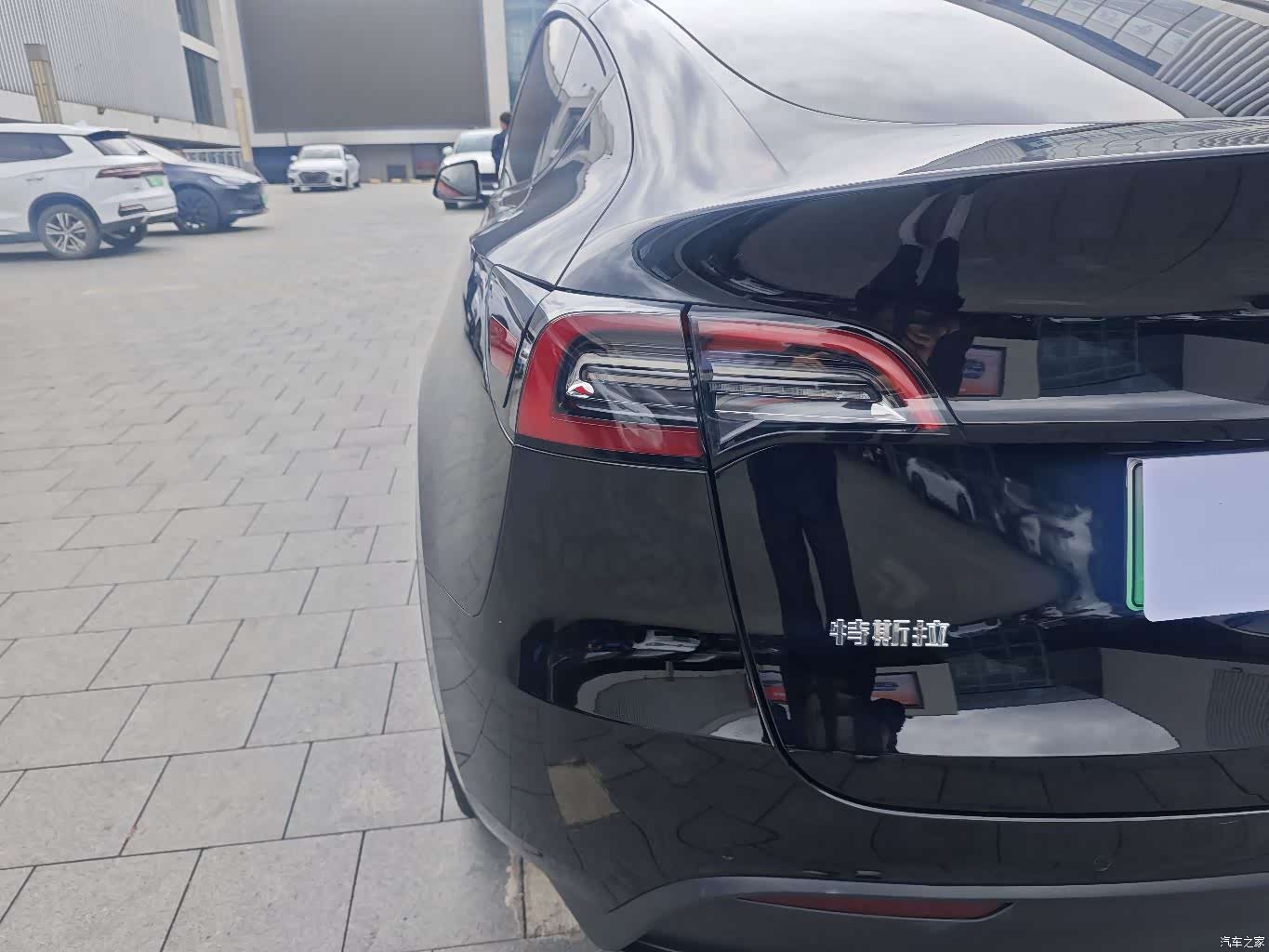 Tesla Model Y, 2021 17