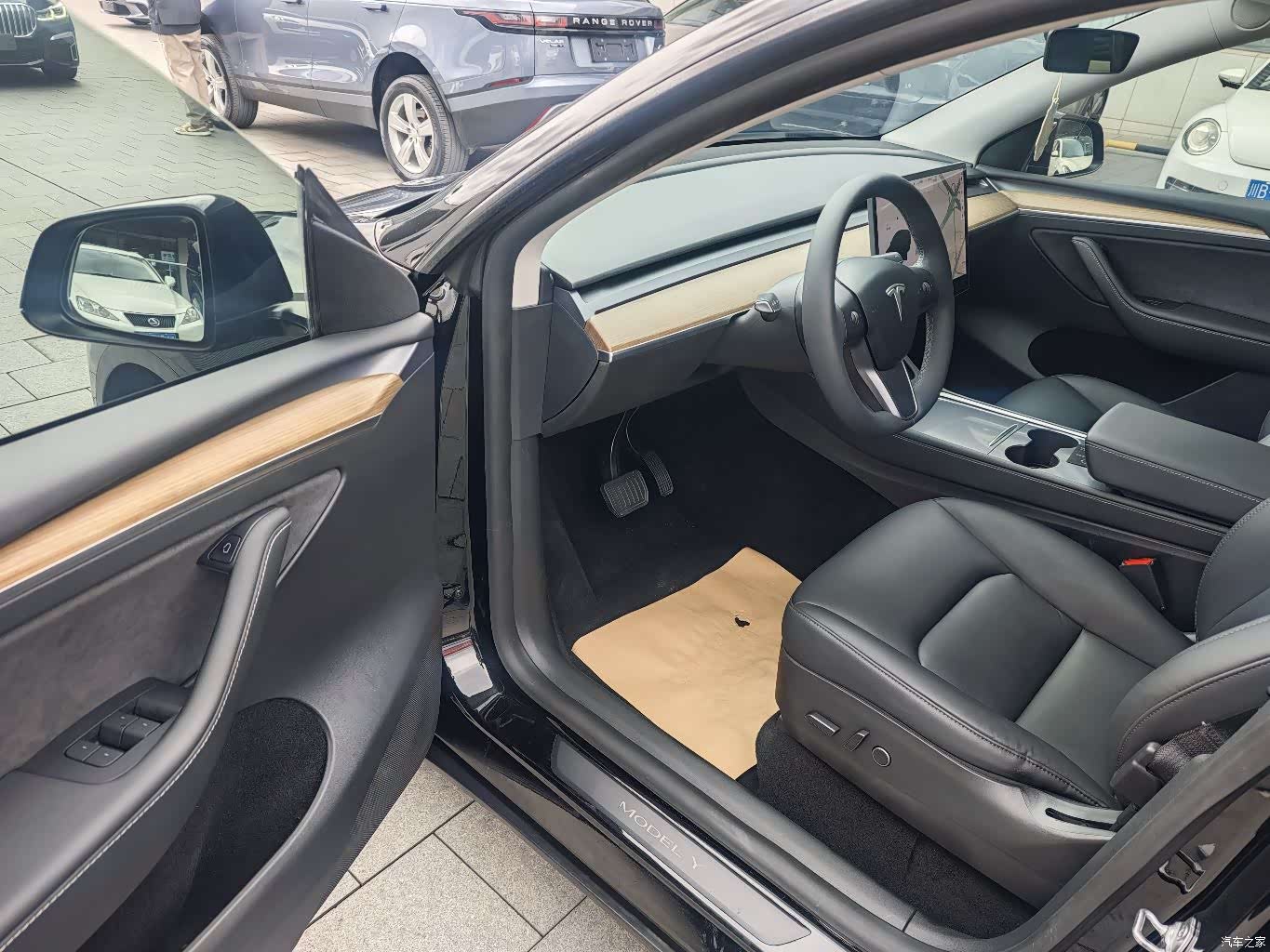 Tesla Model Y, 2021 26