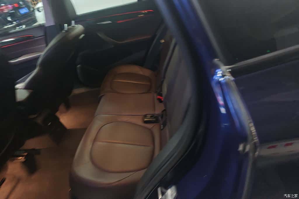 BMW X1, 2018 11