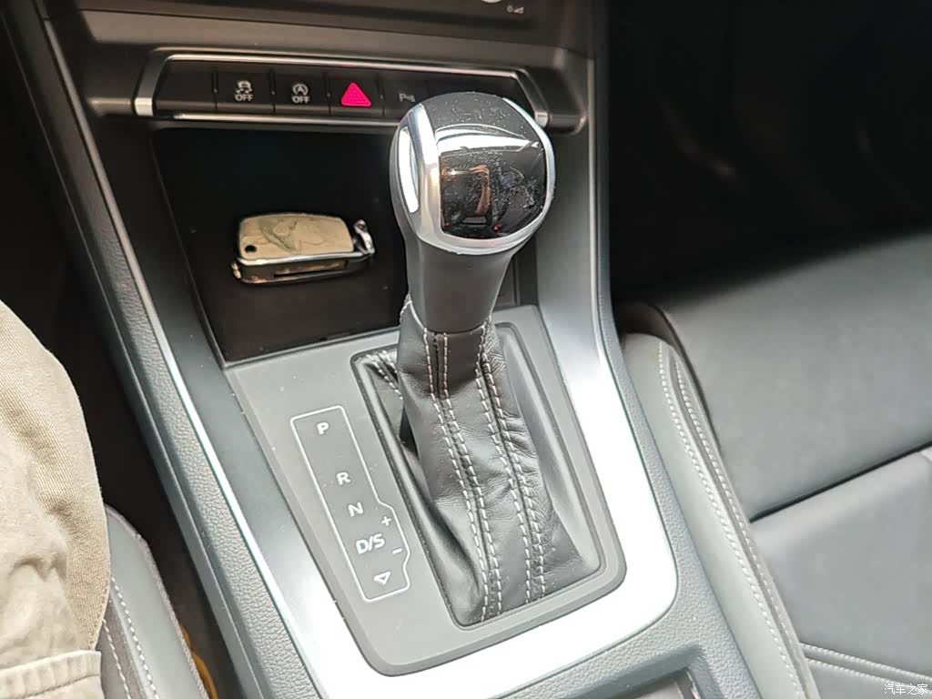 Audi Q3, 2021 12