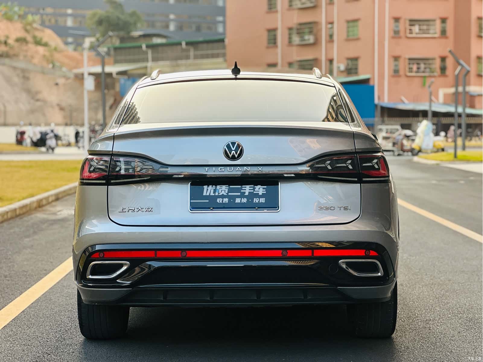 Volkswagen Tiguan, 2022 все фото