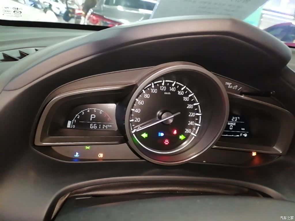Mazda CX-4, 2020 12