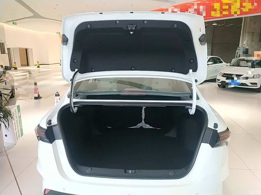 Geely Binray, 2026 15