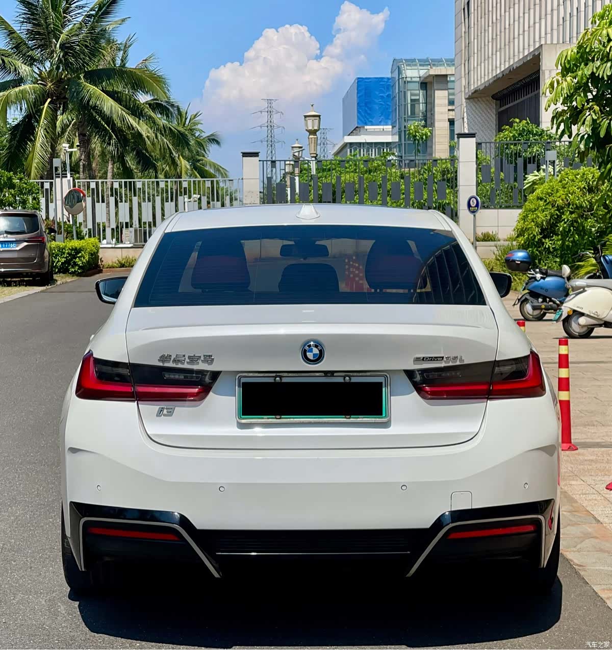 BMW i3, 2023 8