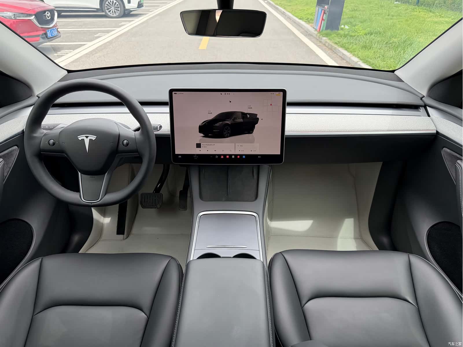 Tesla Model Y, 2024 12