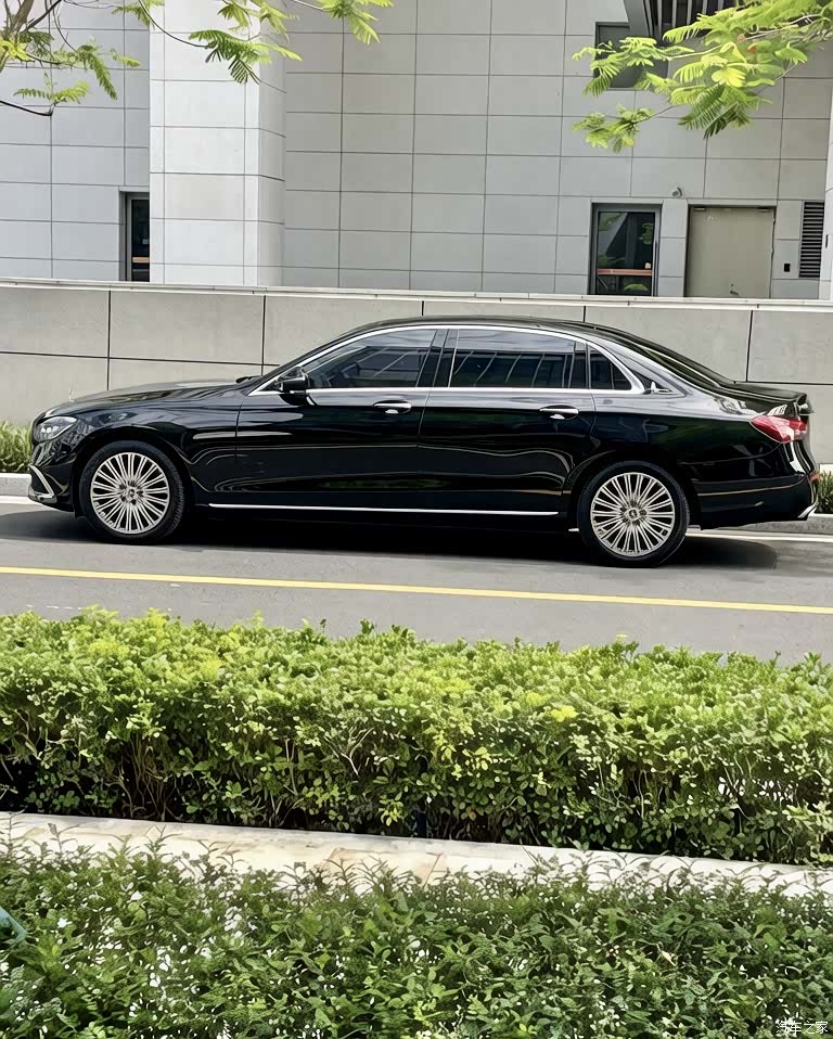 Mercedes-Benz E-Class, 2021 6