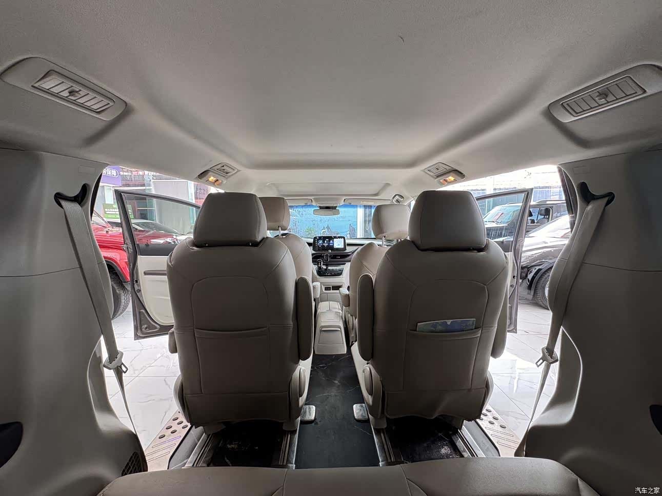 Buick GL8, 2023 30