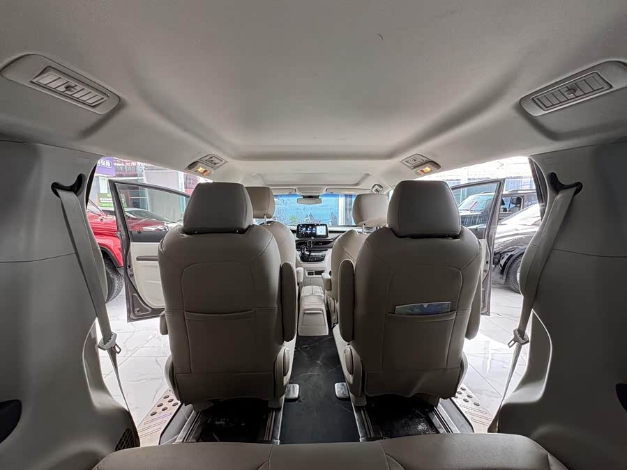 Buick GL8 2023, фото 30