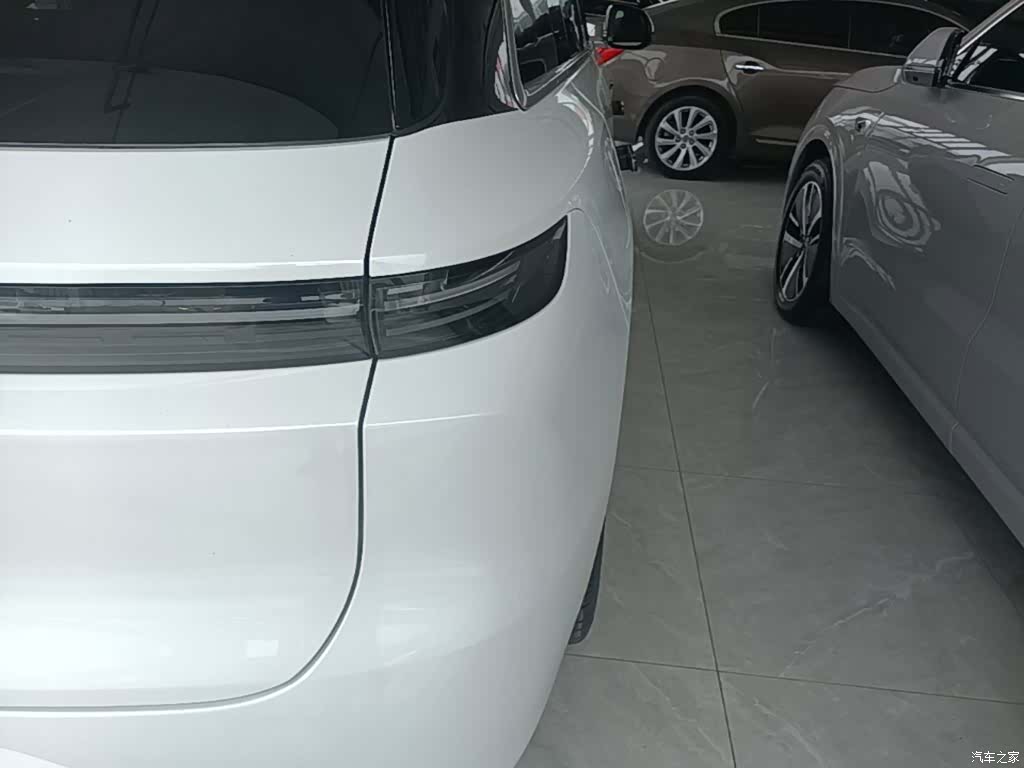 Li Auto L6, 2025 8
