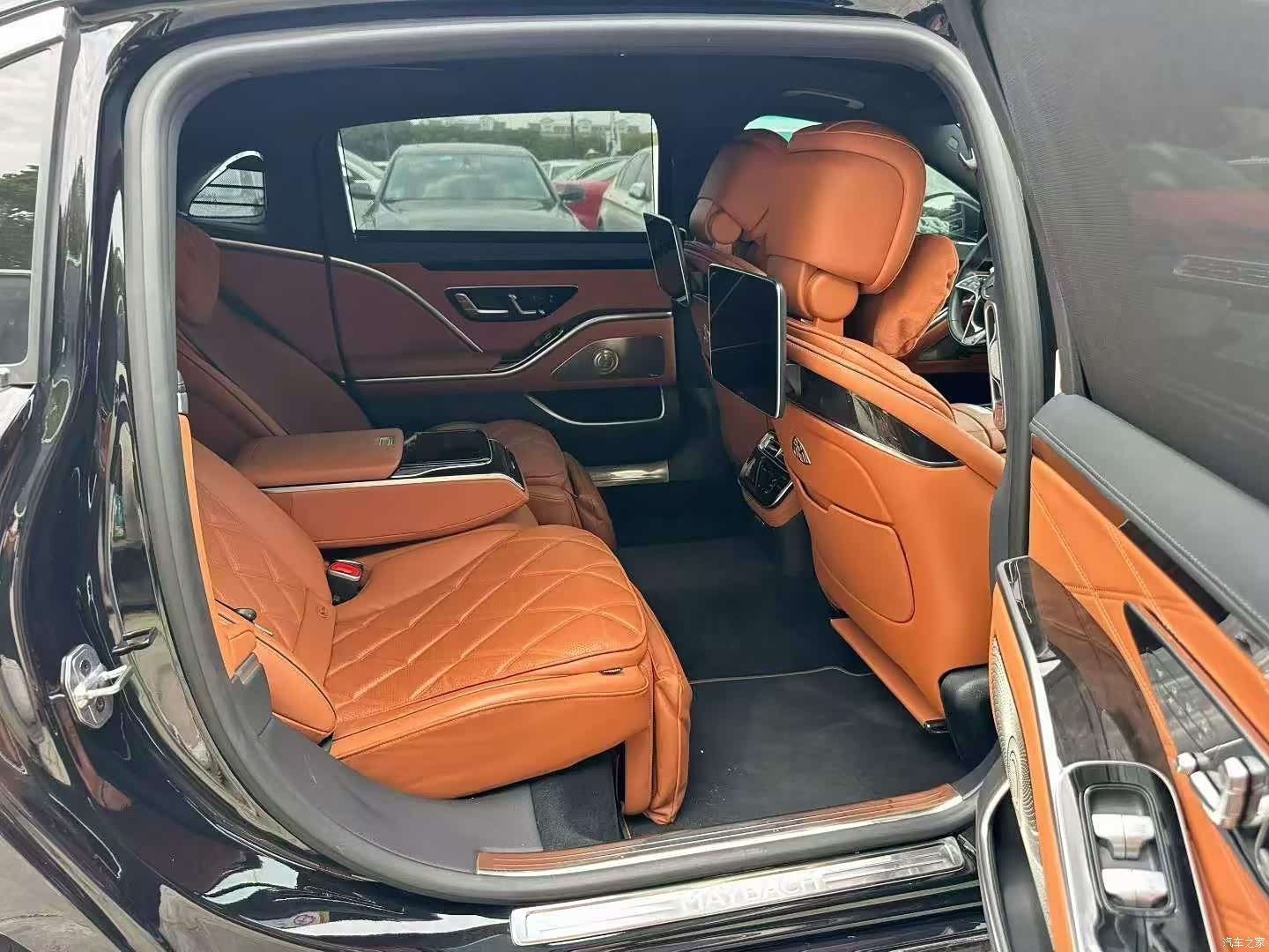 Maybach S-Class, 2023 6