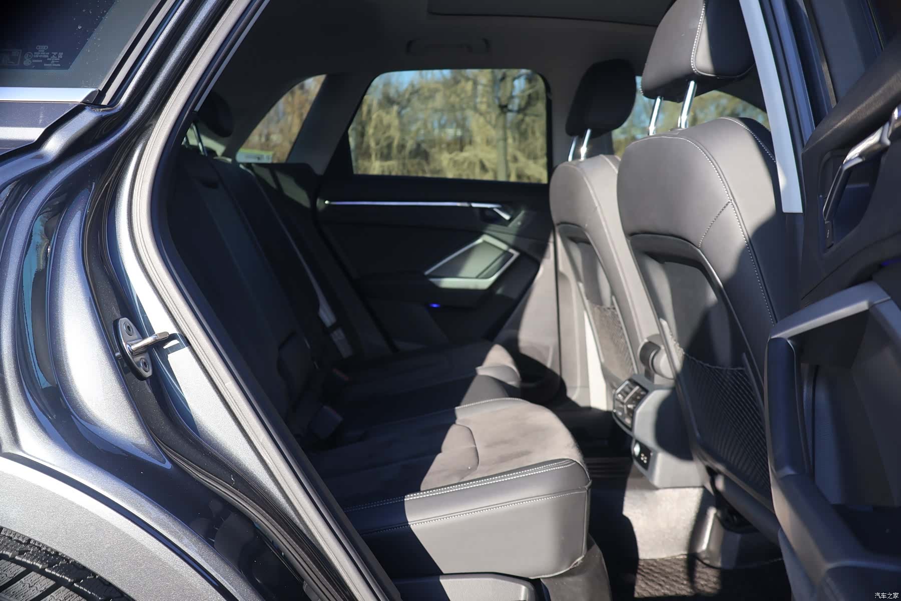 Audi Q3, 2023 14