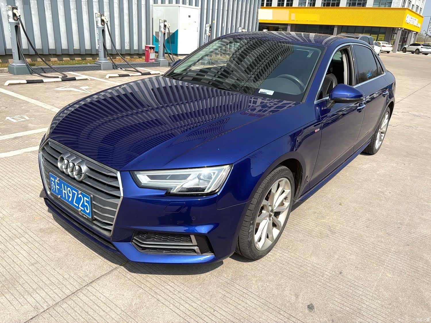 Audi A4L, 2018 1
