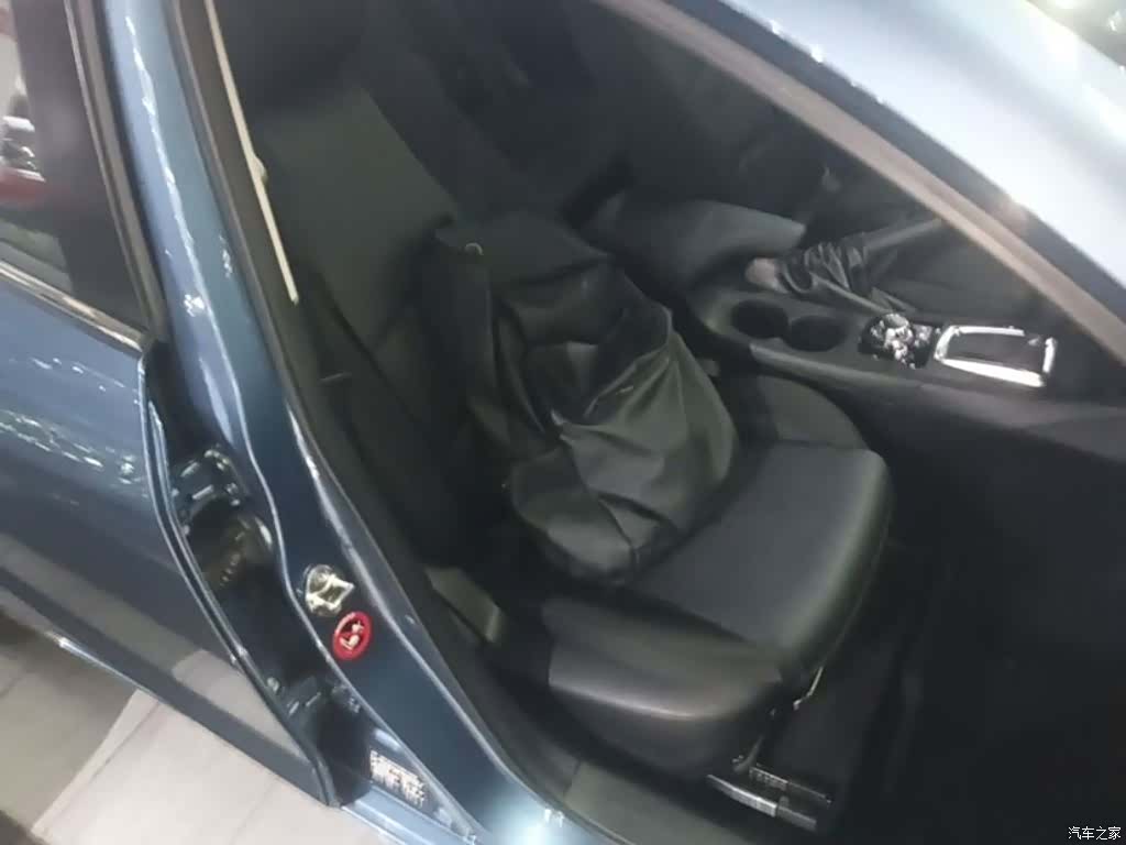 Mazda Mazda3, 2017 25
