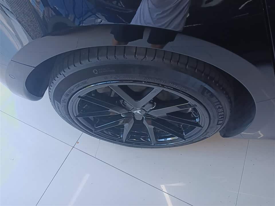 Tesla Model 3 Tesla Model 3
